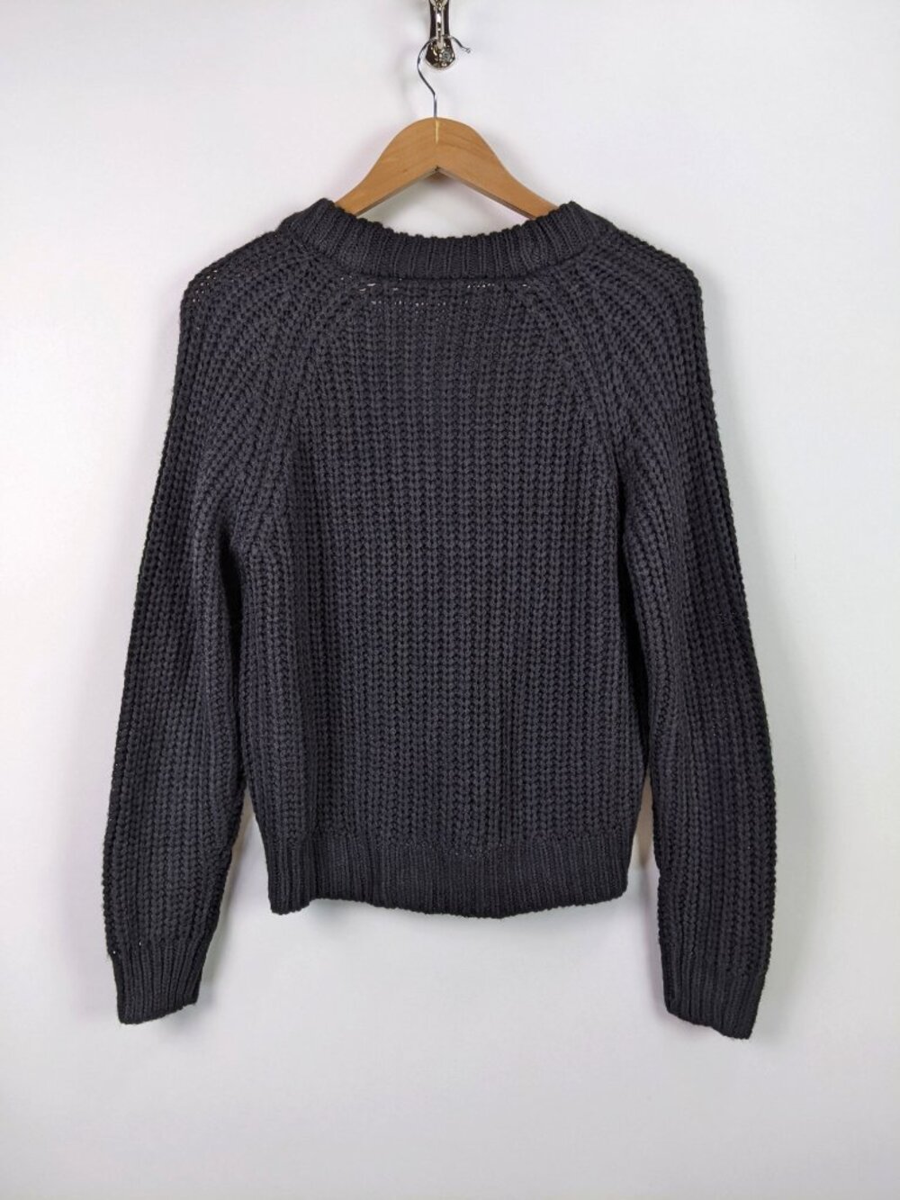 Noisy May Charlie Chunky Knit V-Neck Cardigan Sweater Charcoal Gray Womens XS - Picture 4 of 7